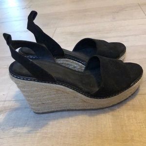 Old navy wedges size 6